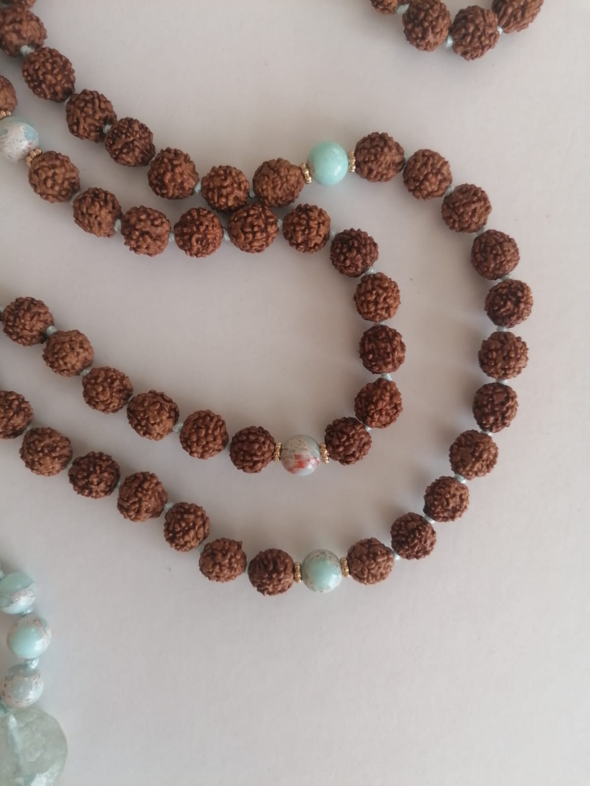 Wahe Guru, Collar Mala De La Oscuridad A La Luz